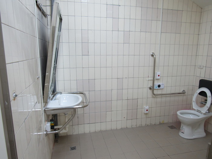 男女共用無障礙廁所(於1樓)