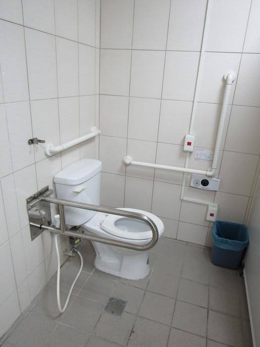 2樓無障礙廁所(女廁)
