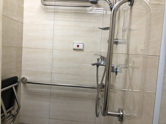 無障礙廁所及淋浴間(3樓)