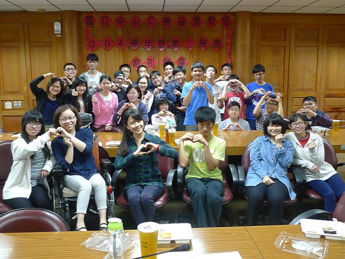 104-2 資源教室期初會議圖片